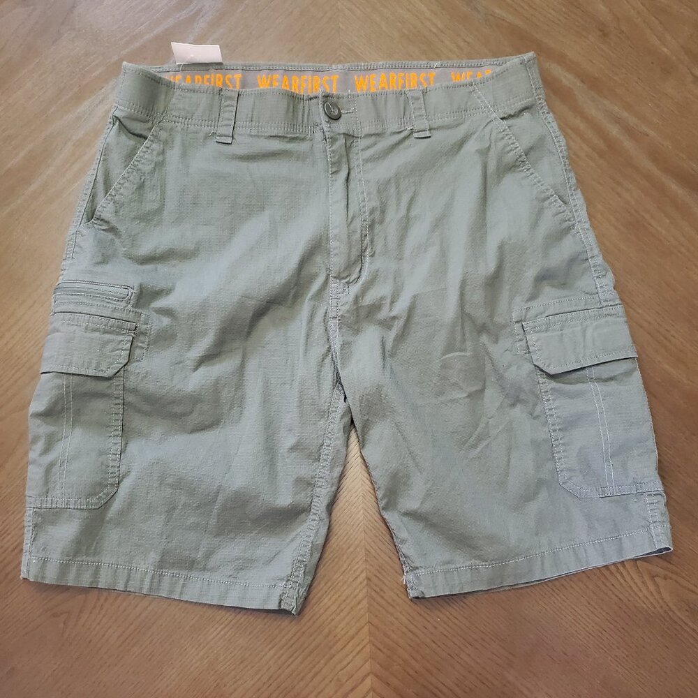 Men's Wear first gray Cargo shorts size 38